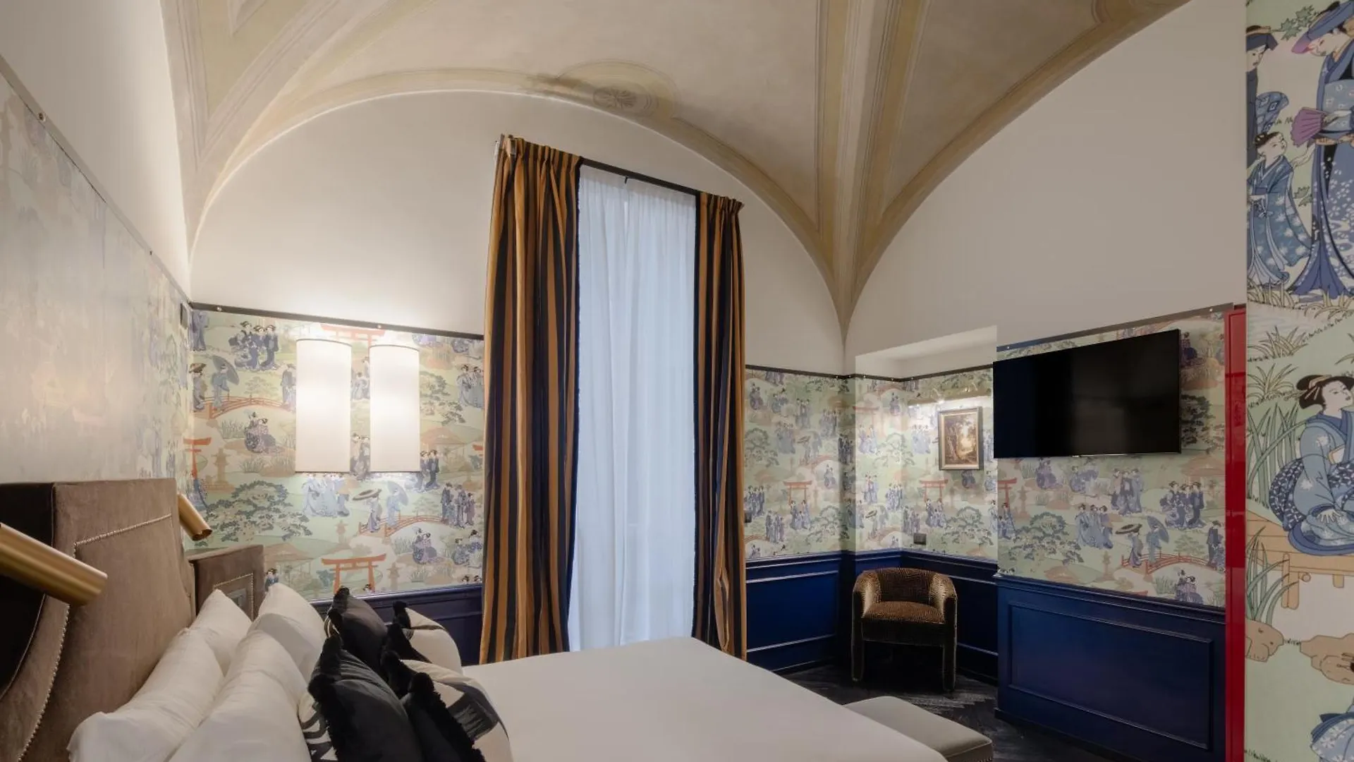 The Couper Condotti Roma Italia